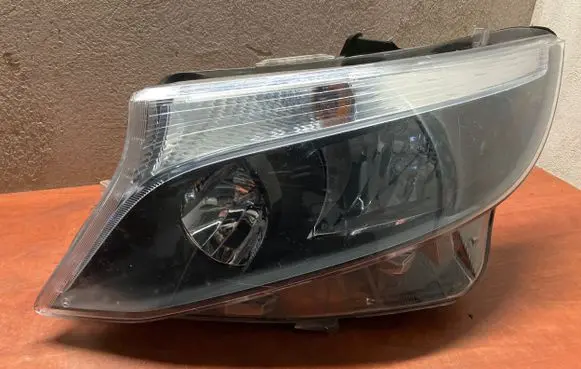 Mercedes-Benz V Class W447 Headlight/headlamp A4479067700 1EL01128417