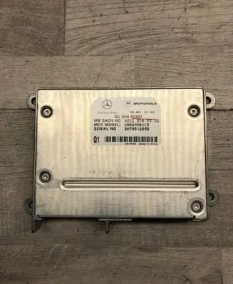 Mercedes-Benz R W251 Bluetooth control unit module A2118705526 DM70816098 UH06MM010B