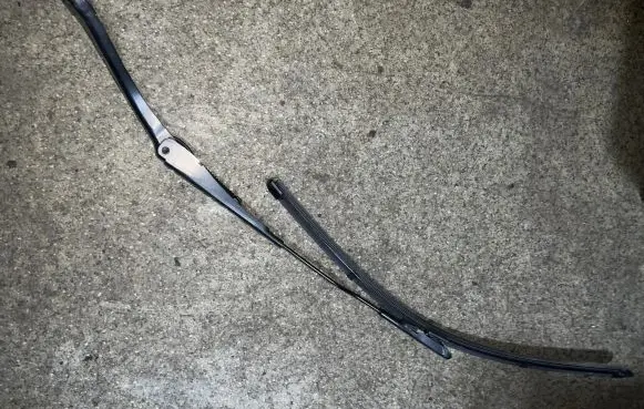 BMW 1 F20 F21 Windshield/front glass wiper blade 7239519