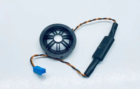 Front door high frequency speaker