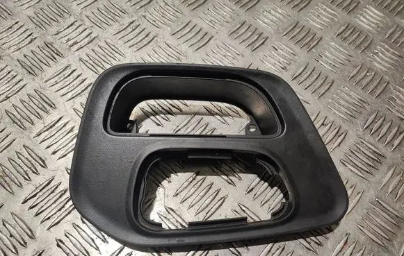 Dodge Challenger Dashboard center trim panel 64981