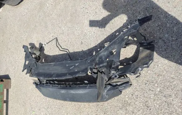 Volvo S60 Radiator support slam panel 31283053