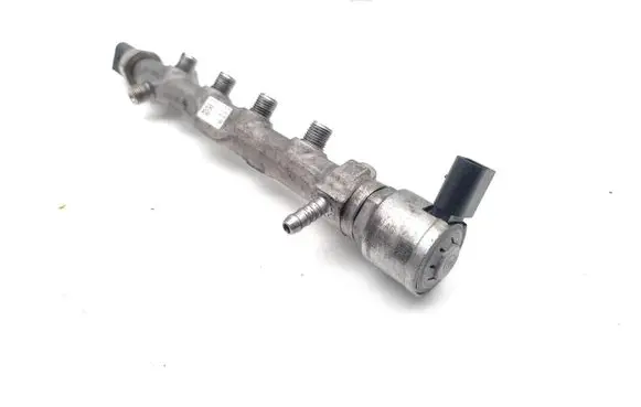 Audi A5 Fuel main line pipe 04L089G