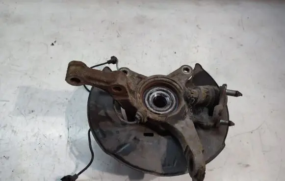 Honda Civic IX Front wheel hub