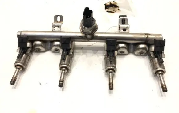 Peugeot 508 Fuel main line pipe 