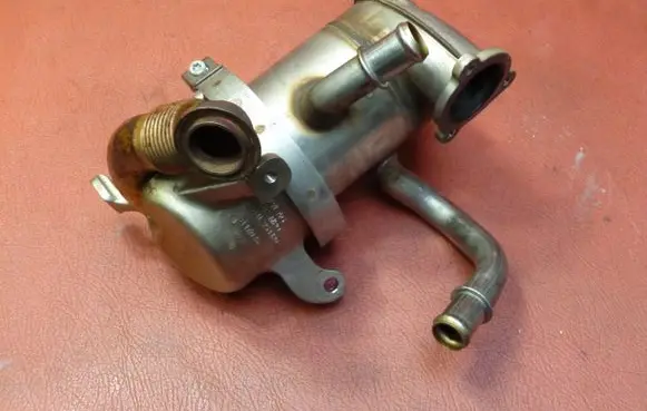 Volkswagen Caddy EGR valve cooler 04L131512AK