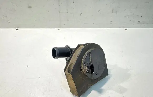 Volkswagen Golf Sportsvan Electric auxiliary coolant/water pump 5Q0965567