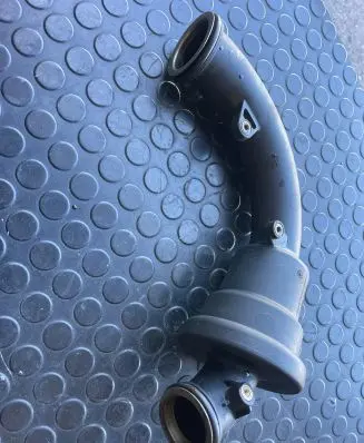 Mercedes-Benz CLA C117 X117 W117 Intercooler hose/pipe A6511400387 4012203C