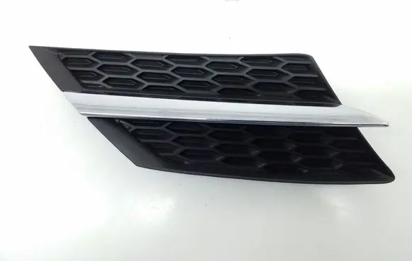 Toyota RAV 4 (XA40) Front grill 5310542010