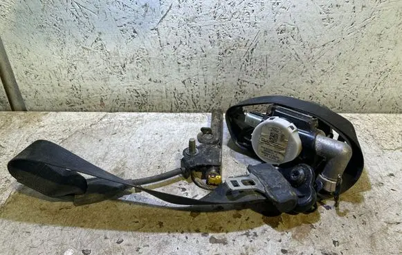 Ford Edge II Front seatbelt buckle F4BR612D65AB 2037807E23
