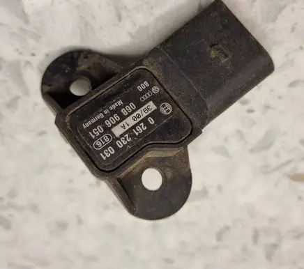 Audi A3 S3 A3 Sportback 8P Air pressure sensor 06B906051 0261230031