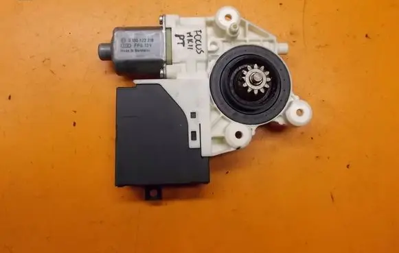 Ford Focus Sliding door electric window regulator 0130822218