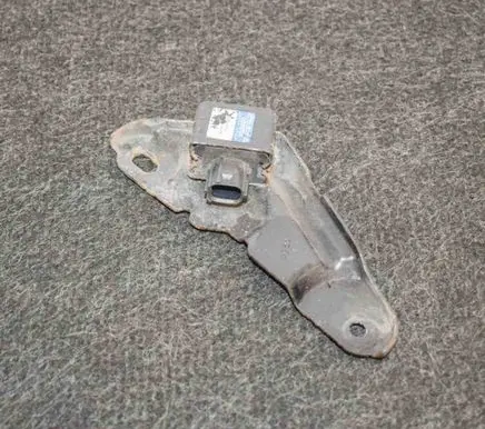Toyota Prius (XW20) Airbag deployment crash/impact sensor