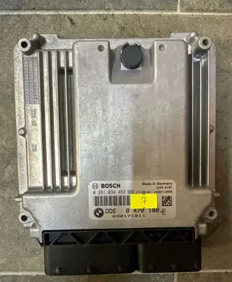 BMW X5 F15 Engine control unit/module 8470180 030171011 0281034452