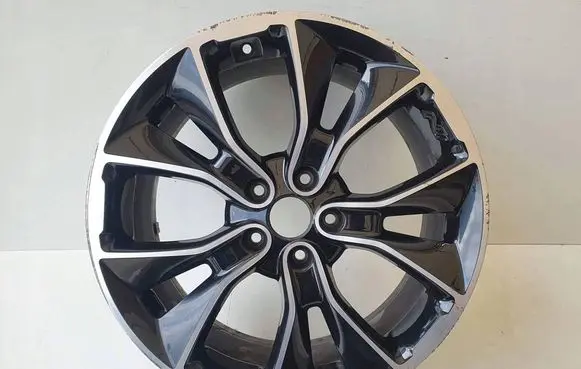 Hyundai i30 R19 alloy rim 52910-S0100