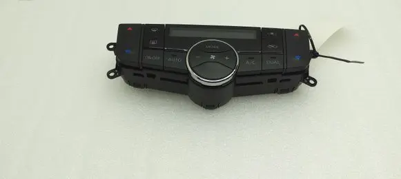 Nissan Pulsar Climate control unit 275003ZL0A