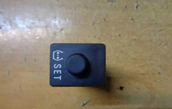 Toyota Aygo AB40 Other switches/knobs/shifts 15D084