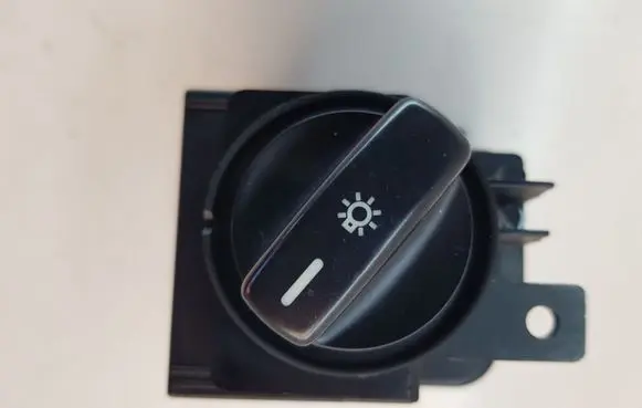 Mercedes-Benz B W245 Light switch 1695451004