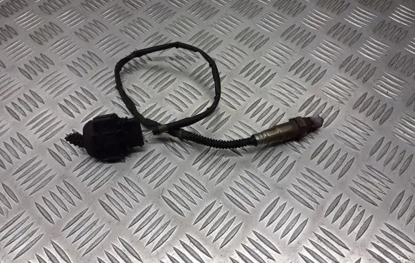 Audi A4 S4 B5 8D Lambda probe sensor BRAK