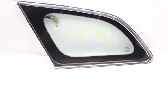 Toyota Avensis T270 Rear side window