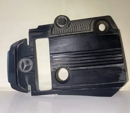 Mercedes-Benz C W204 Engine cover (trim) A2710101267