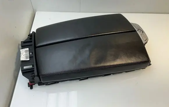 BMW 6 F06 Gran coupe Armrest 9241725 82090