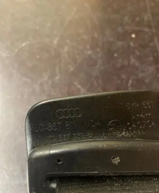 Audi Q7 4L Third row seat belt 4L0857811 1T0857738B