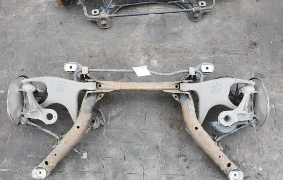 Audi A6 C7 Rear axle beam 