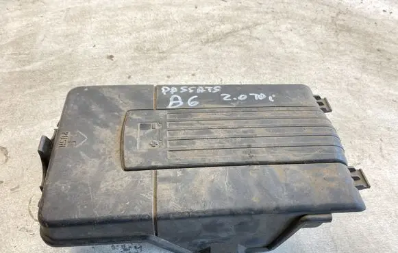 Volkswagen PASSAT B6 Battery box tray cover/lid 1k0915443c