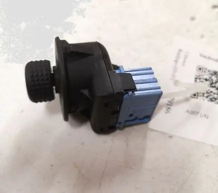 Citroen Berlingo Wing mirror switch 185526
