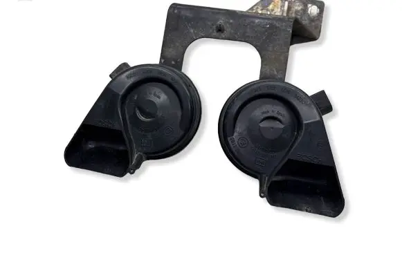 Audi A6 S6 C6 4F Horn signal 4F0951223