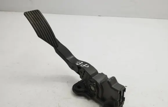 Peugeot 4007 Accelerator throttle pedal 1600A101 51808720696 0929401AX