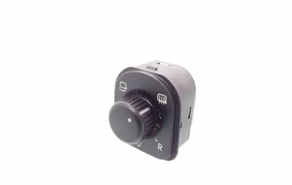 Wing mirror switch