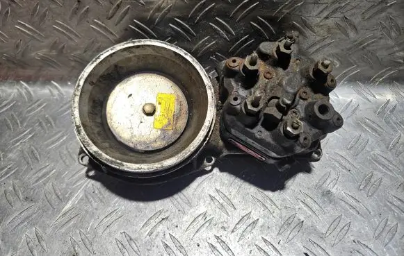 Audi 100 200 5000 C3 Fuel distributor 0438120210 034133353LMK
