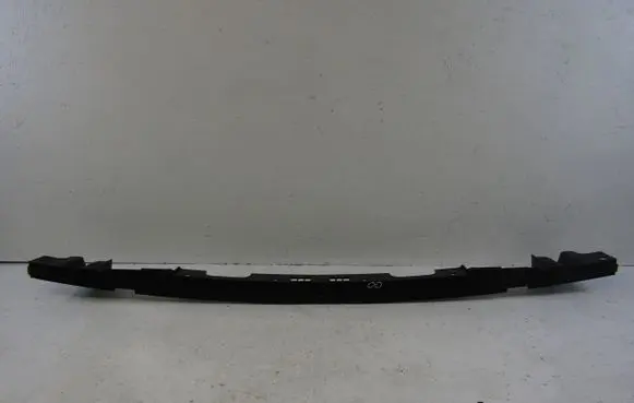 Rear bumper mounting bracket