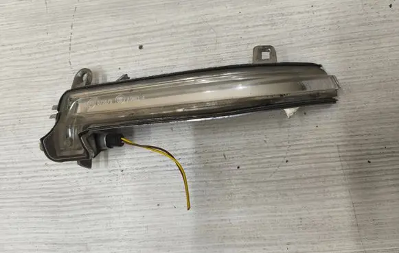 BMW 3 F30 F35 F31 Mirror indicator light 20203101