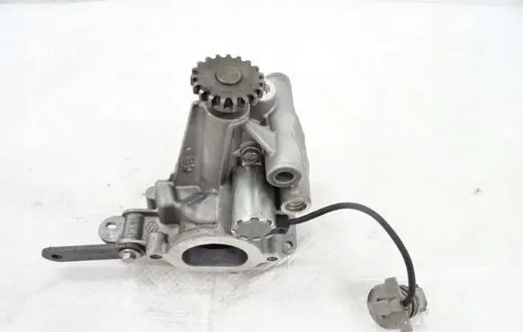 Dacia Sandero III Oil pump 150126230R