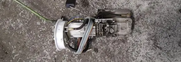 Audi A4 S4 B6 8E 8H Fuel injection high pressure pump