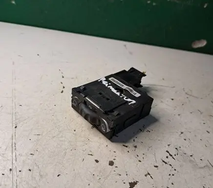 Nissan Primastar Headlight level height control switch 8200022569 91166822