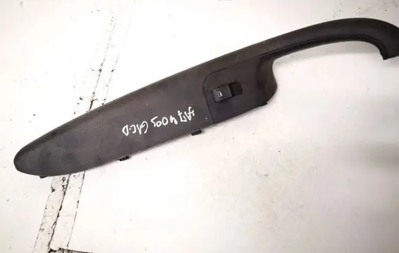 Volkswagen PASSAT B6 Electric window control switch 8e1867174a