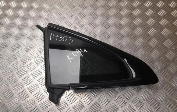 BMW 2 F44 Rear side window 7483159