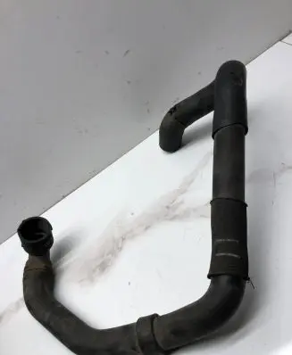 Audi A3 S3 8P Engine coolant pipe/hose