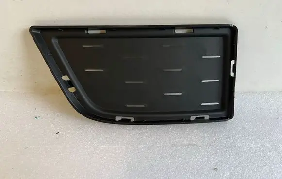 BMW X3 G01 Front bumper lower grill 8064593