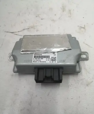 Jeep Cherokee Voltage converter/converter module 56029583AB