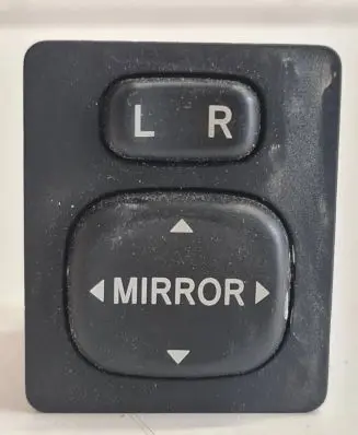 Toyota Avensis Verso Wing mirror switch 769746B 183574