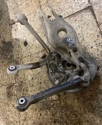 Mercedes-Benz C W204 Rear wheel hub