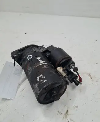 Volkswagen Golf IV Starter motor 02A911023R