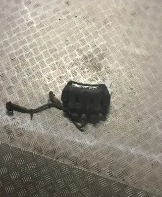 Chevrolet Captiva Front brake caliper