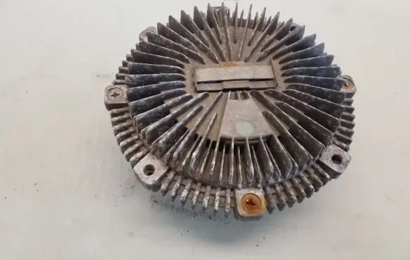 Mitsubishi L200 Viscous fan clutch 
