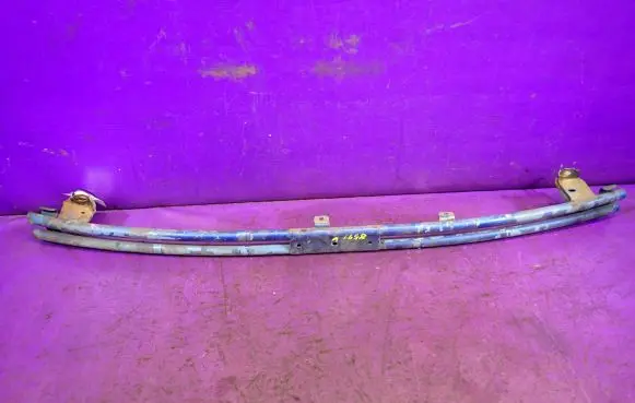 Suzuki Swift I Front bumper support beam